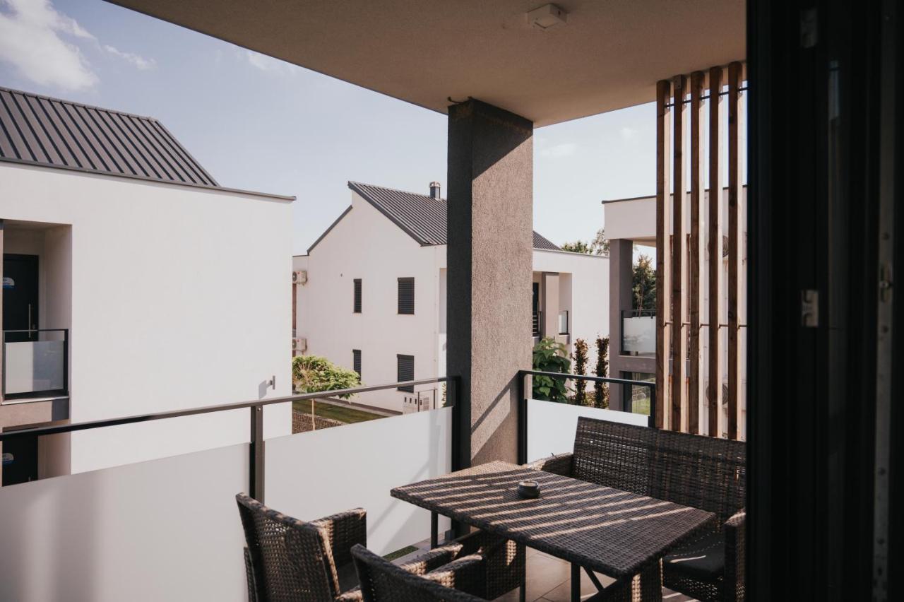 Apartments Sunrise Бановци Экстерьер фото